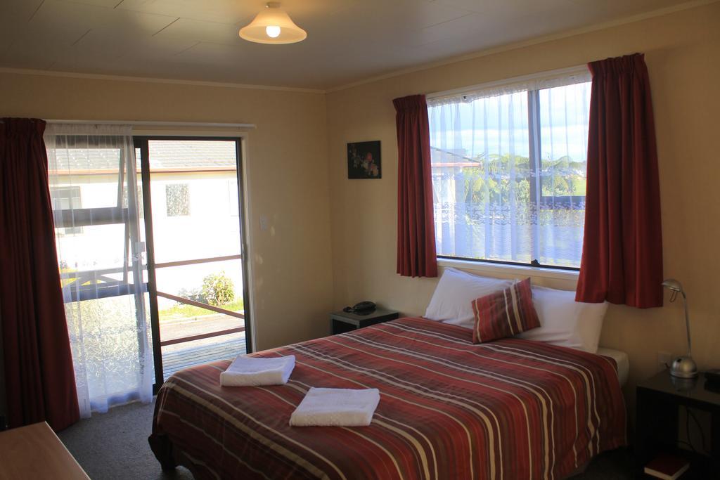Coronation Court Motel New Plymouth Exterior foto